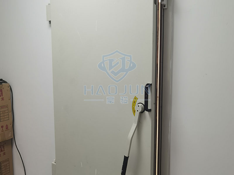 电磁手动屏蔽门